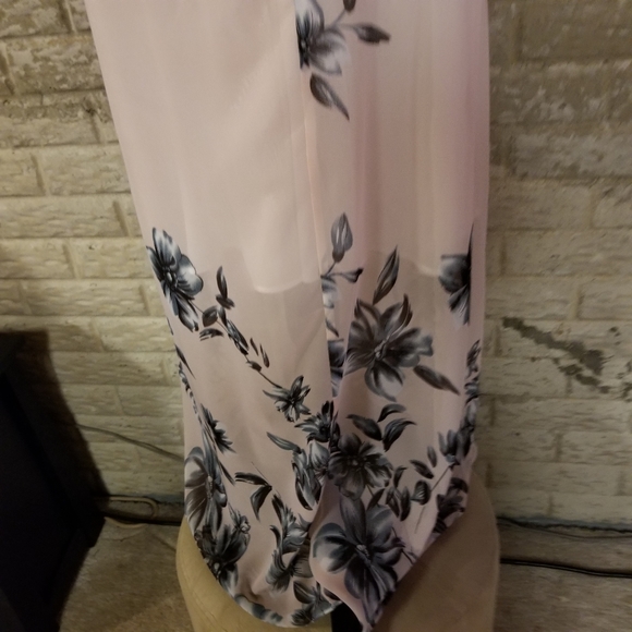 🥳🥳 2X HOST PICK🥳🥳 Beautiful Summer Flowered long dress - Picture 6 of 11